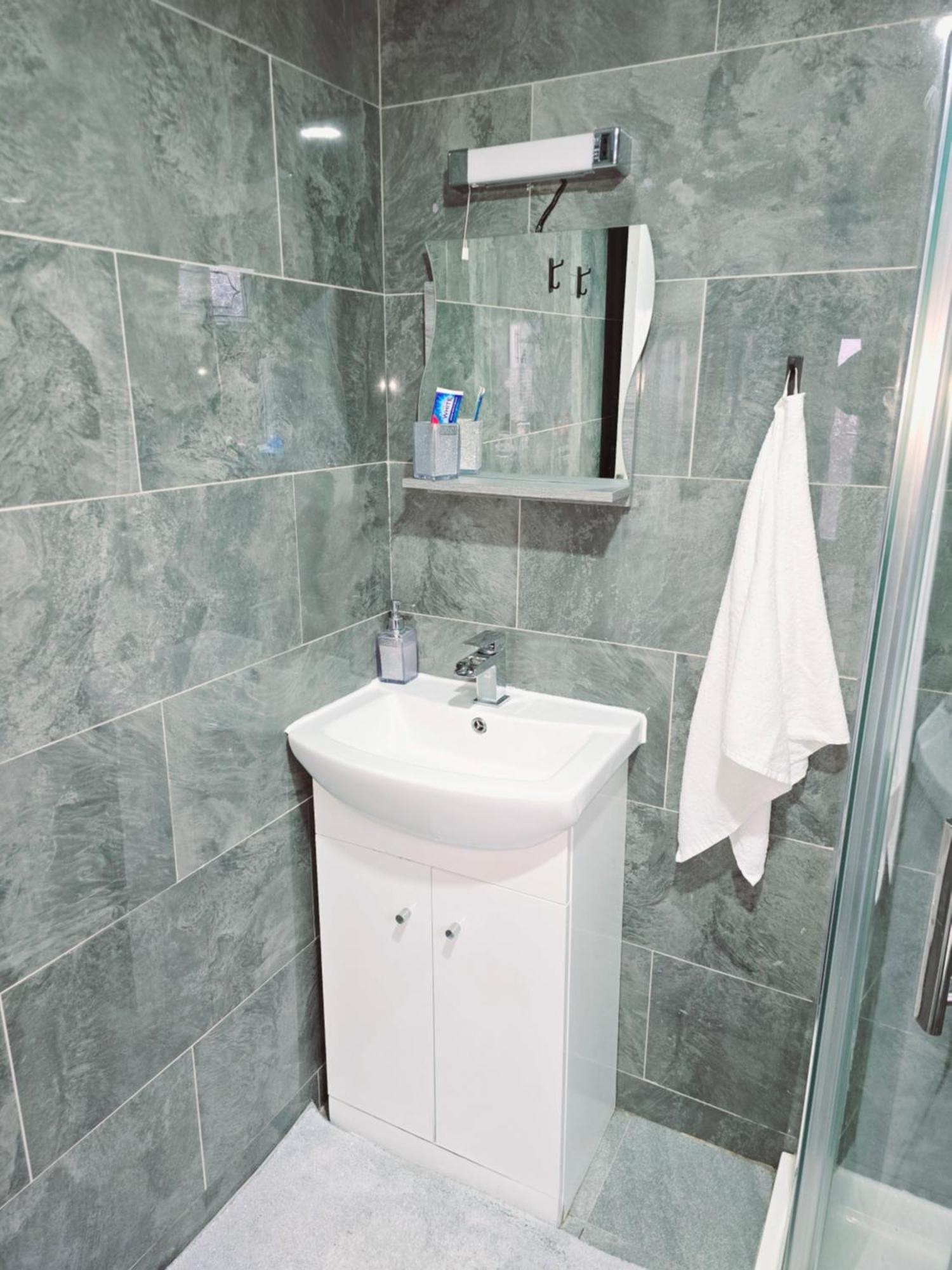 Perfect For Exploring Birmingham Apartamento Quarto foto